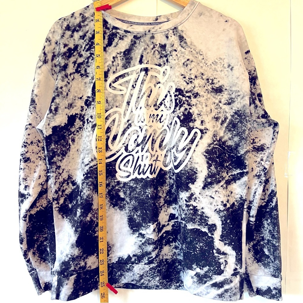 Oversized Women’s Crewneck Sweatshirt - Picture 6 of 6